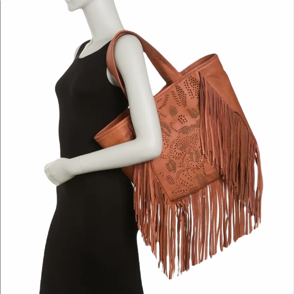 FRYE Festival Fringe Leather Boho Tote NWT - Picture 9 of 11